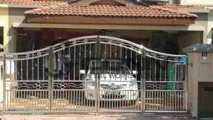 Stainless Steel Folding Main Gate