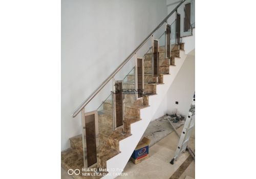 Stainless Steel Staircase Railing with Tempered Glass