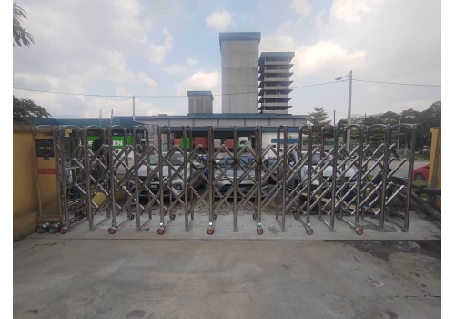 Motorized Stainless Steel 304 Retractable Gate