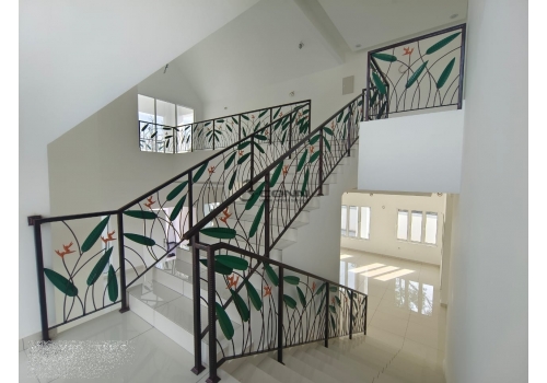 Wrought Iron Handrail Staircase