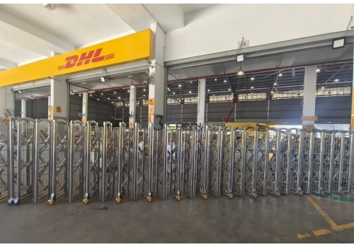 Manual Stainless Steel 304 Retractable Gate with Netting