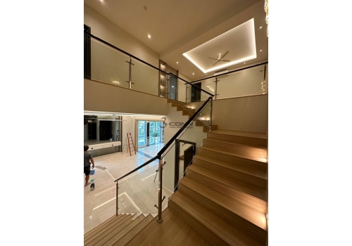 Stainless Steel Staircase Railing with Tempered Glass and Wooden Topping