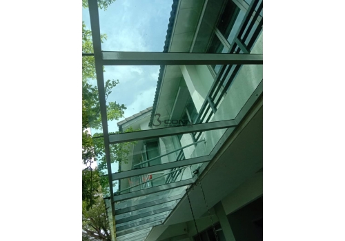Mild Steel Awning with Laminated Glass (Green Color)