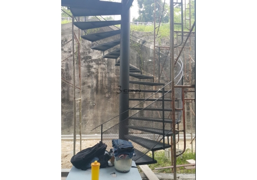 Mild Steel Spiral Staircase with Mesh Type Railing