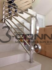 Stainless Steel Staircase Railing